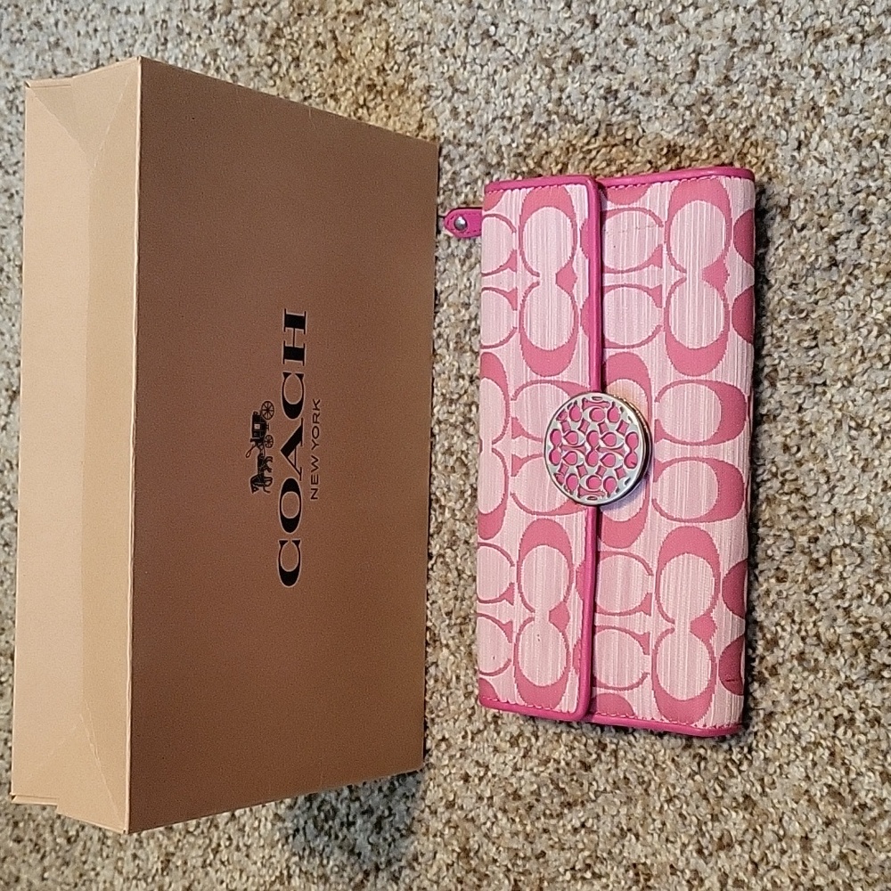 Coach wallet